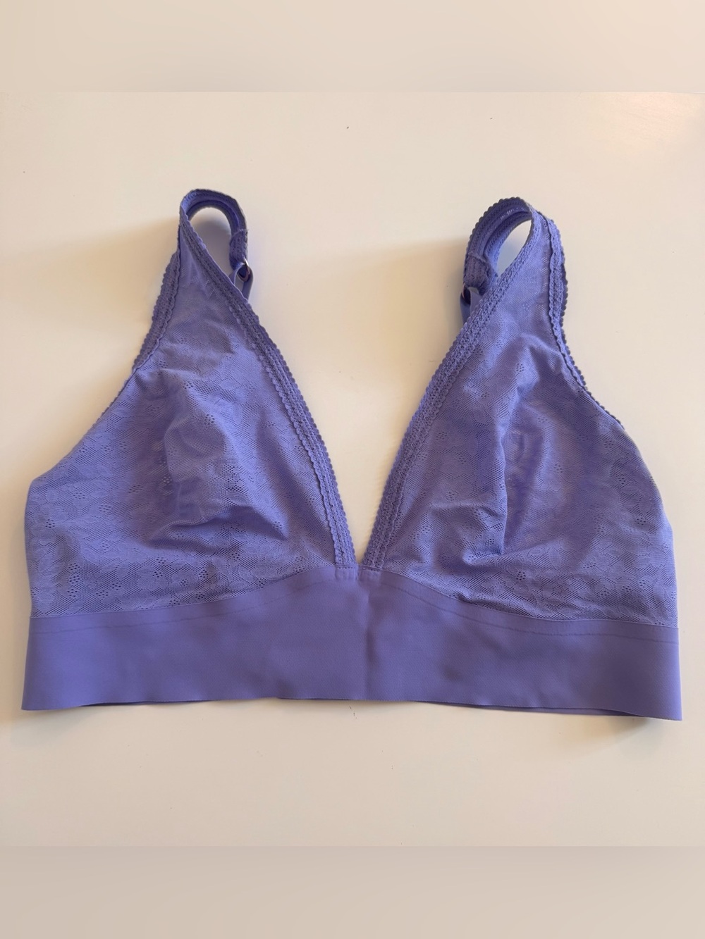 Aerie Smoothez bra in a light purple shade with lace trim